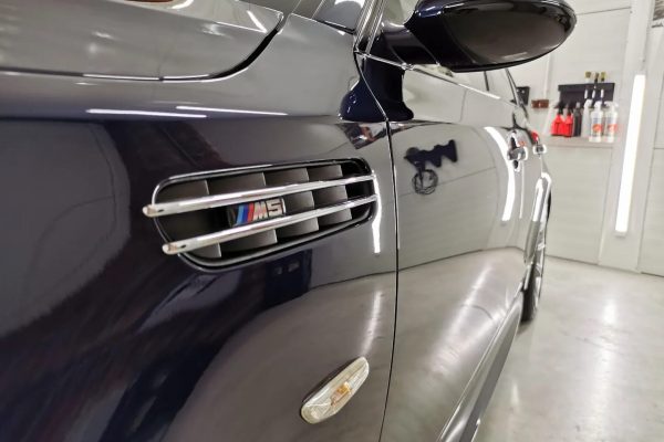 BMW M5 V10