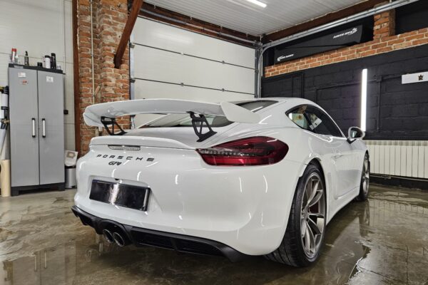 Porsche 718 Cayman Gt4