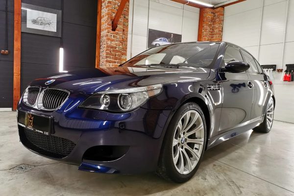 BMW M5 V10