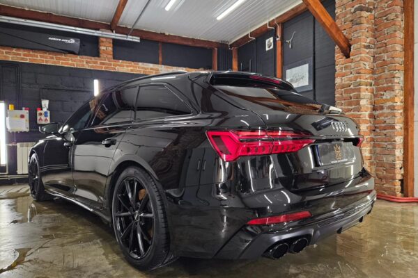 Audi S6 Avant