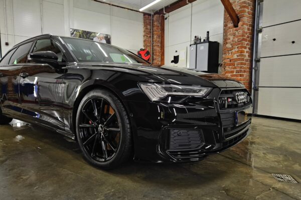 Audi S6 Avant