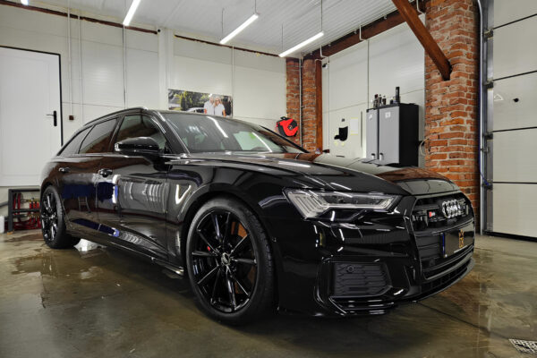 Audi S6 Avant