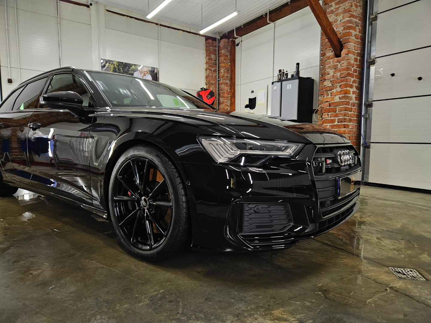 Audi S6 Avant
