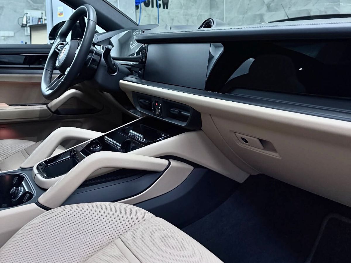 Porsche Cayenne Coupe