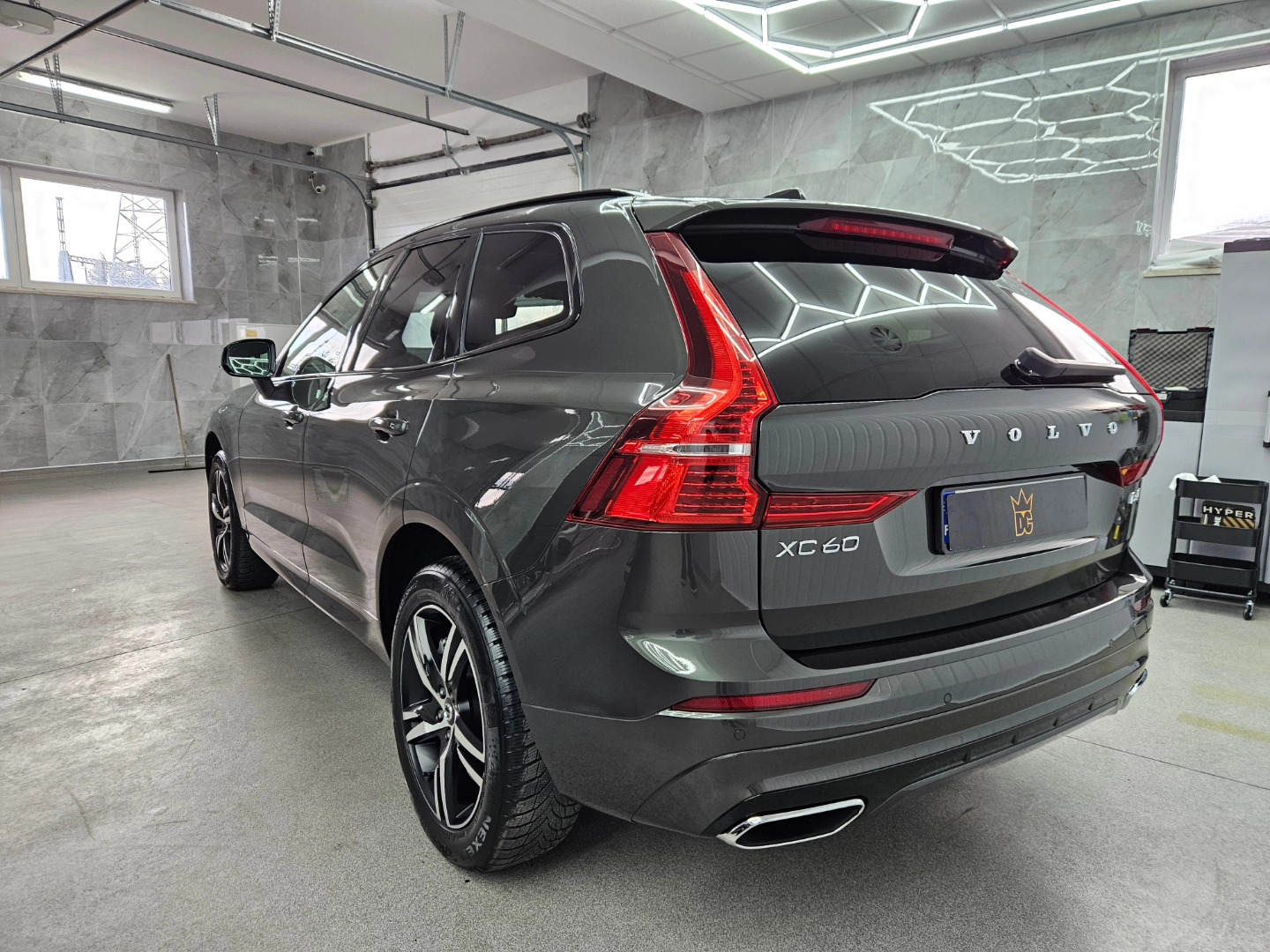 Volvo XC60 - Powłoka hybrydowa